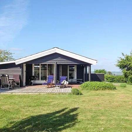 Bibi - 200m From The Sea By Interhome Nyaraló *